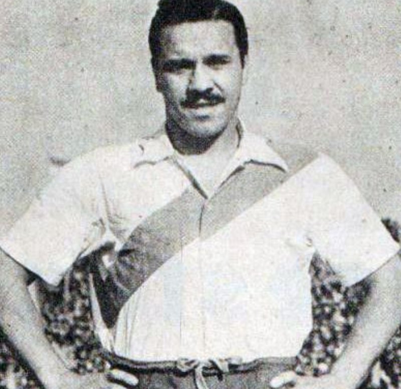 Sự nghiệp quốc tế của Manuel Moreno nổi tiếng làng bóng đá thế giới
